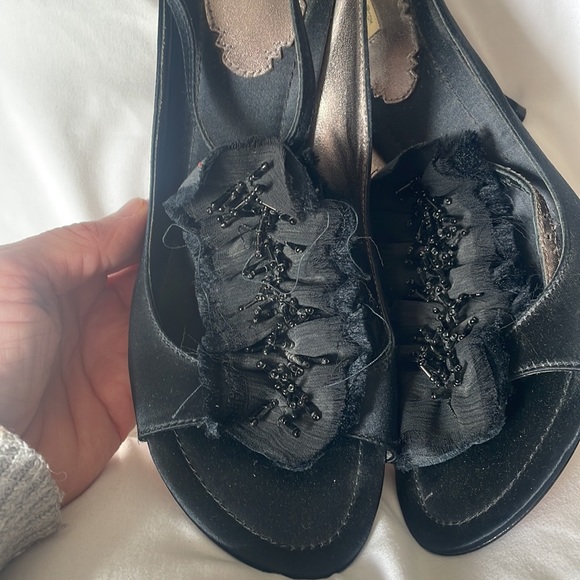 New Max Studio Heels - Picture 3 of 7